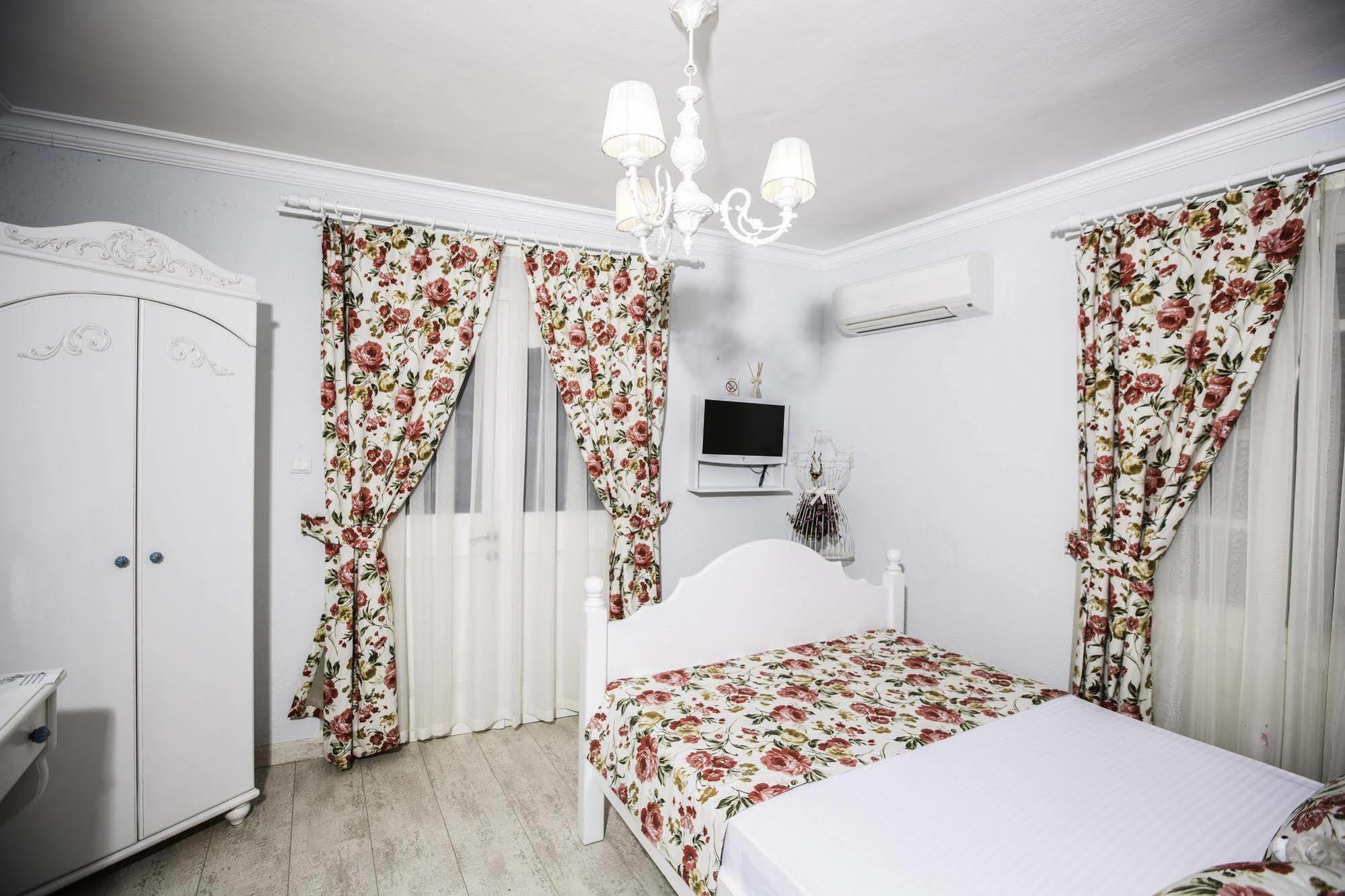 The White Hotel Alaçatı Exteriör bild